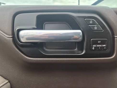 Used 2020 GMC Sierra 1500 SLT image 24