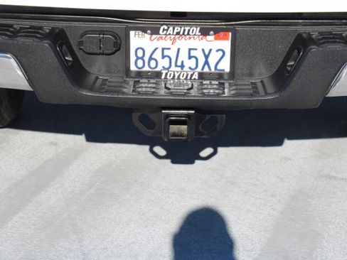 Certified 2020 Toyota Tacoma SR5 image 5