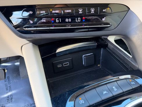 Used 2023 Buick Envision Preferred image 26