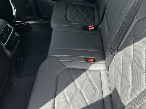 New 2026 Volkswagen Atlas Cross Sport SE FWD image 13