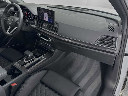 Certified 2025 Audi SQ5 Premium Plus w/ Premium Plus Package image 28