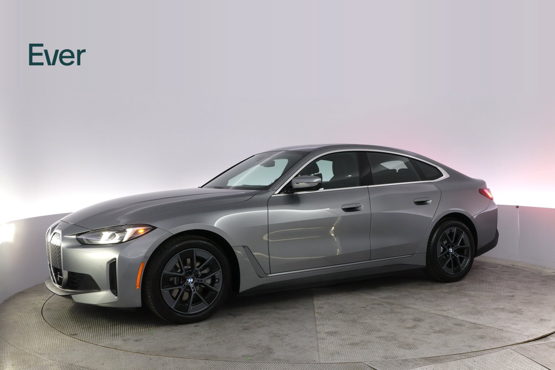 Used 2025 BMW i4 eDrive40 w/ Parking Assistance Package RWD image 18