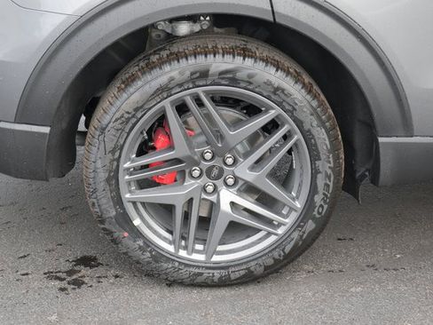 New 2026 Ford Explorer ST-Line w/ ST-Line Street Pack image 13