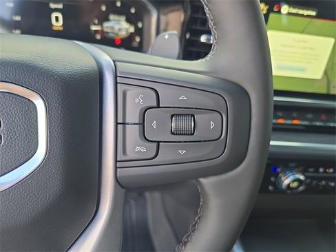 New 2026 GMC Sierra 1500 SLT image 26