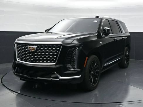 Used 2025 Cadillac Escalade Premium Luxury w/ Touring Package AWD/4WD image 5