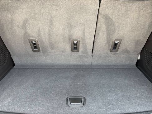 Used 2022 GMC Yukon Denali AWD/4WD image 11