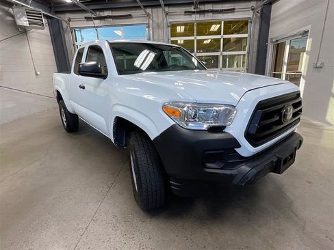 Used 2021 Toyota Tacoma SR image 7