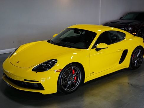 Used 2019 Porsche 718 Cayman RWD image 47