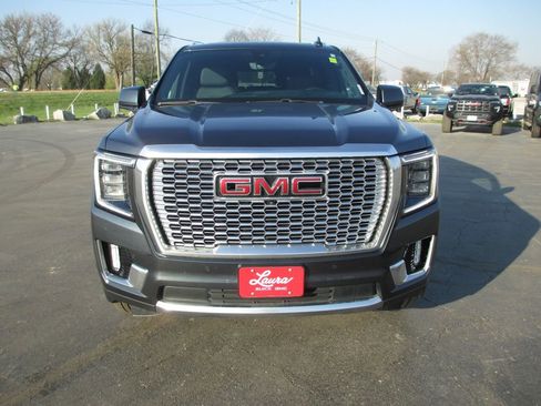 Used 2021 GMC Yukon Denali w/ Denali Ultimate Package image 13