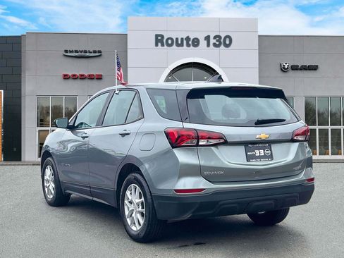 Used 2024 Chevrolet Equinox LS FWD image 4