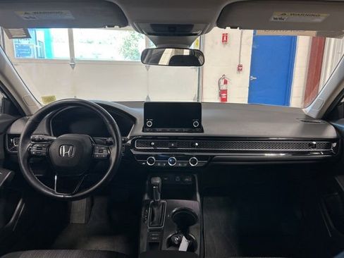Certified 2022 Honda Civic EX image 17