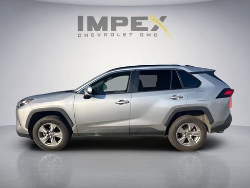 Used 2023 Toyota RAV4 XLE FWD image 2