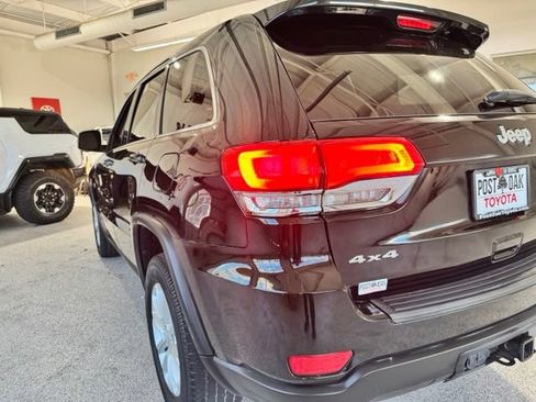 Used 2014 Jeep Grand Cherokee Laredo w/ 18" Wheel & 8.4" Radio Group AWD/4WD image 10