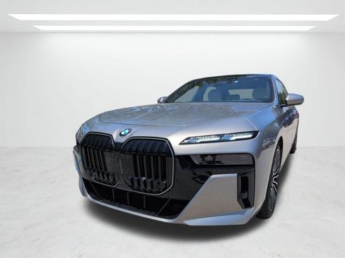 New 2026 BMW 760i xDrive w/ Executive Package AWD/4WD image 8