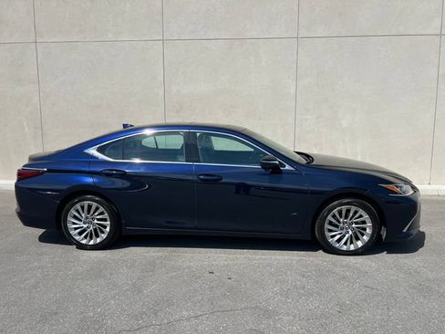 Used 2020 Lexus ES 350 w/ Accessory Package FWD image 6