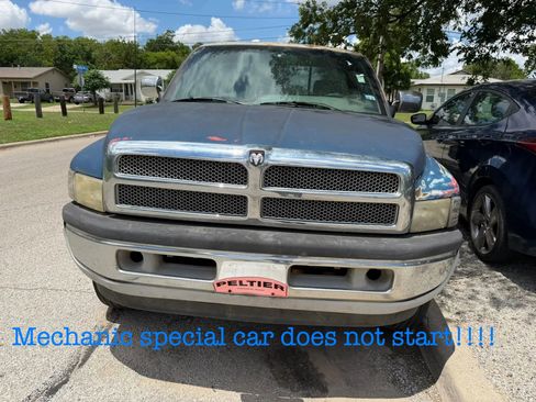 Used 1994 Dodge Ram 1500 Truck 4x4 Regular Cab image 2