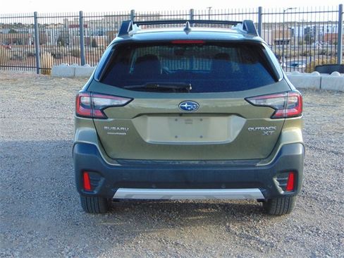 Used 2022 Subaru Outback Limited XT image 5