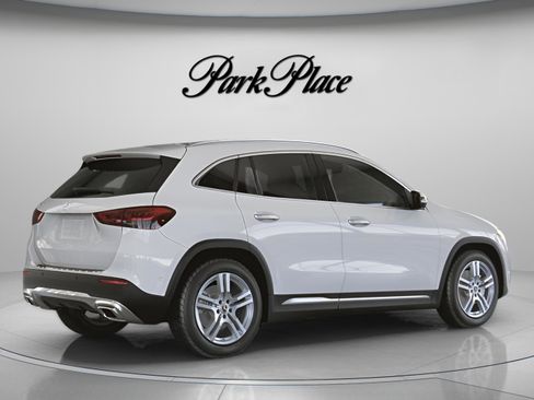 Certified 2021 Mercedes-Benz GLA 250 image 21