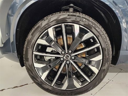 New 2026 Volvo XC90 B6 Ultra w/ Protection Package image 8