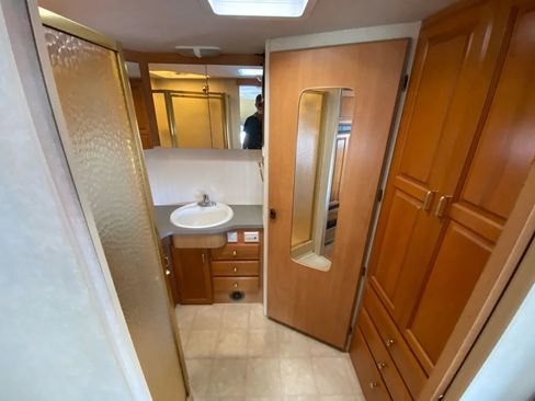 Used 2003 Ford E-450 and Econoline 450 image 18