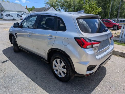 Used 2021 Mitsubishi Outlander Sport LE FWD image 4