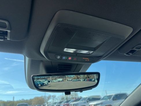 New 2026 Chevrolet Equinox EV LT image 28