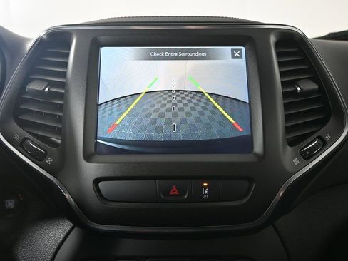 Used 2022 Jeep Cherokee Trailhawk w/ Sound & Nav Group image 29