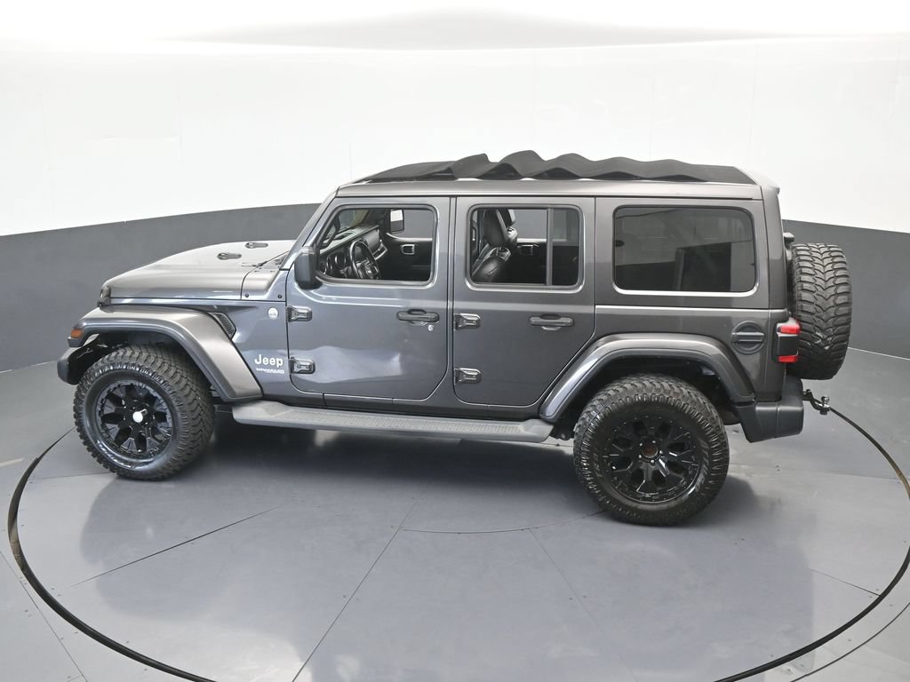Used 2018 Jeep Wrangler Unlimited Sahara AWD/4WD image 46