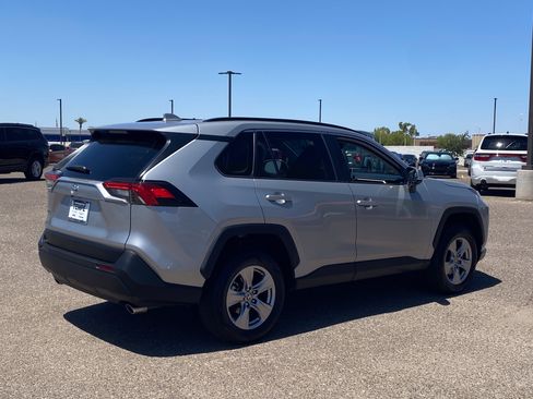 Used 2024 Toyota RAV4 XLE FWD image 5