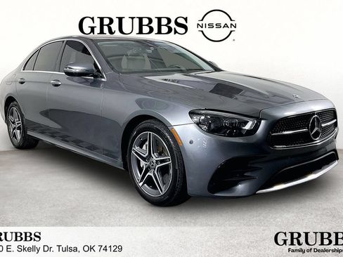 Used 2022 Mercedes-Benz E 350 4MATIC Sedan image 1