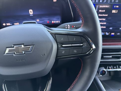 Used 2025 Chevrolet Traverse RS w/ LPO, Floor Liner Package image 20