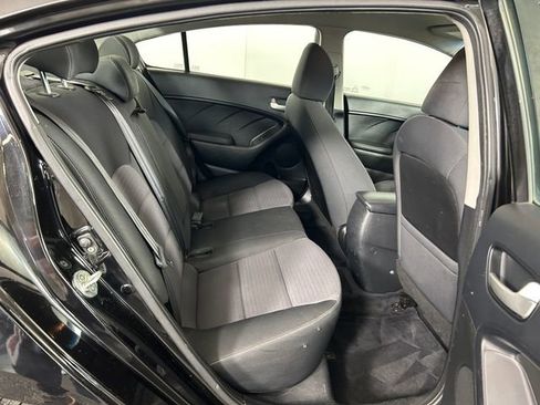 Used 2017 Kia Forte LX w/ LX Popular Package image 28