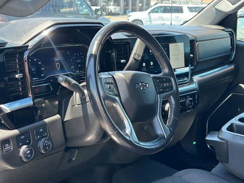 Certified 2022 Chevrolet Silverado 1500 RST AWD/4WD image 9
