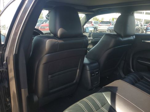 Used 2023 Chrysler 300 S image 17