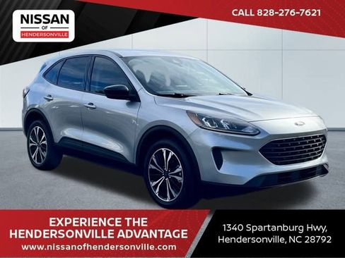 Used 2022 Ford Escape SE w/ SE Sport Appearance Package image 1