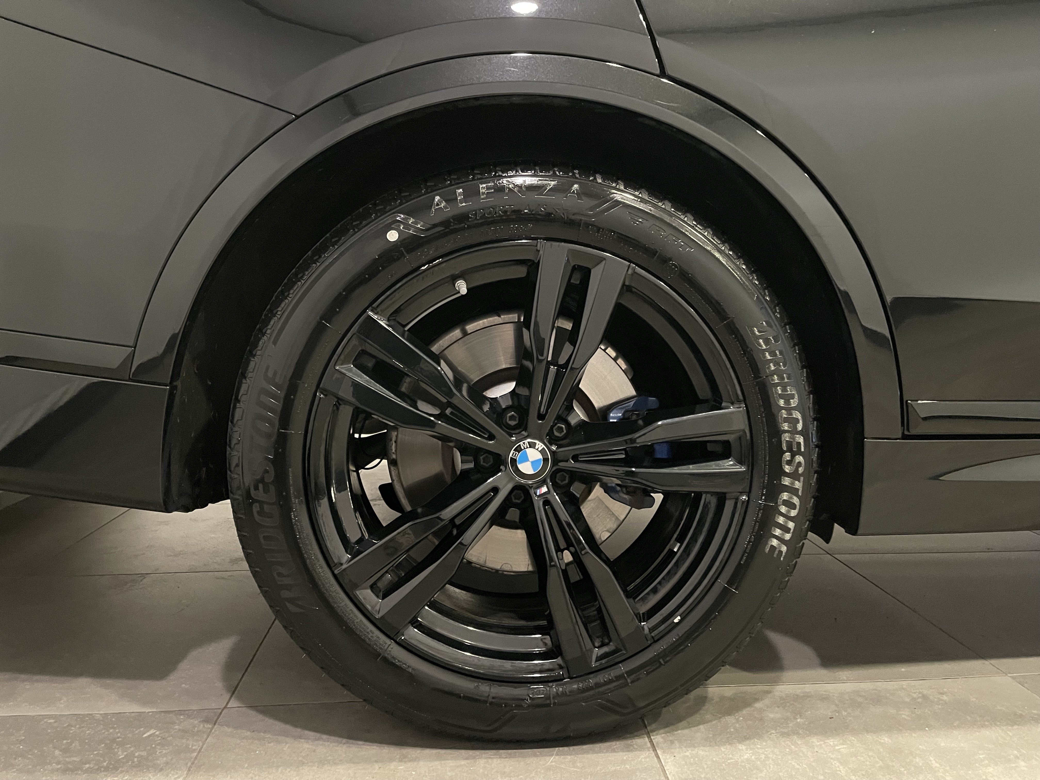 Certified 2025 BMW X7 xDrive40i w/ M Sport Package AWD/4WD image 9