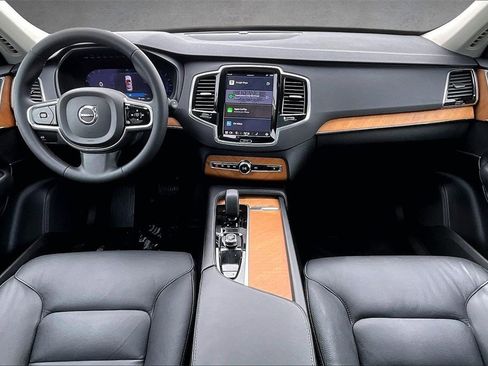 Used 2023 Volvo XC90 B6 Plus w/ Protection Package Premier image 7