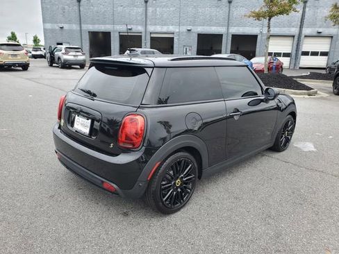 Used 2022 MINI Cooper SE FWD image 3