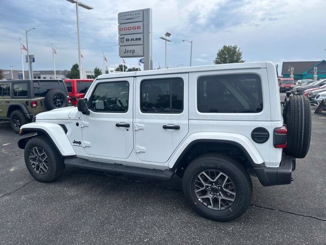 New 2025 Jeep Wrangler Unlimited Sahara w/ Safety Group AWD/4WD image 14