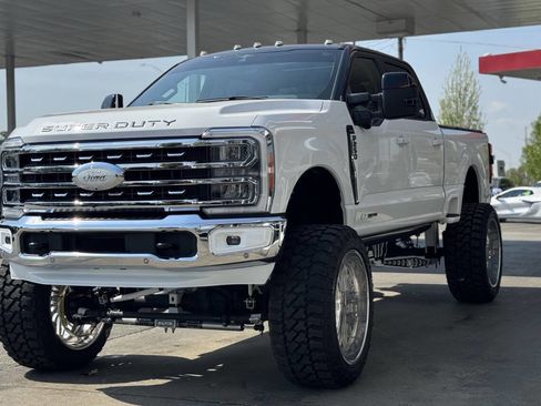 Used 2023 Ford F250 Lariat w/ Lariat Ultimate Package image 6