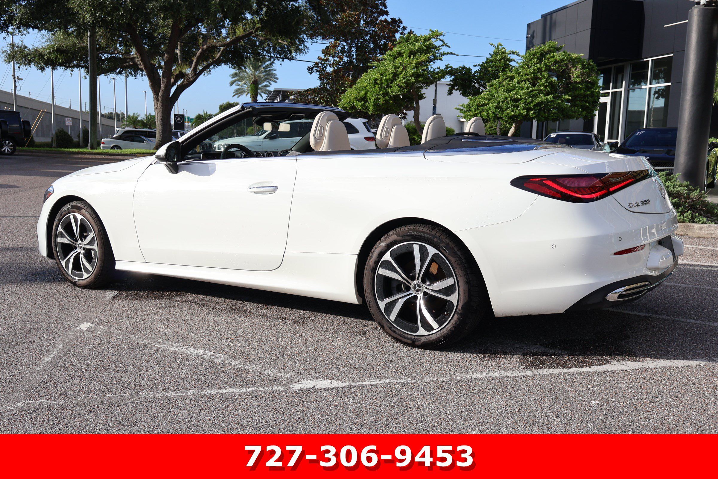 Used 2025 Mercedes-Benz CLE 300 4MATIC Cabriolet image 8