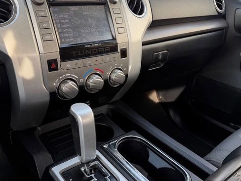 Used 2014 Toyota Tundra SR5 w/ SR5 Upgrade Package image 18