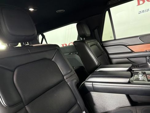 Used 2018 Lincoln Navigator L Reserve w/ Technology Package AWD/4WD image 39