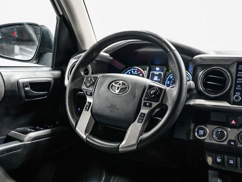 Certified 2023 Toyota Tacoma SR5 AWD/4WD image 16