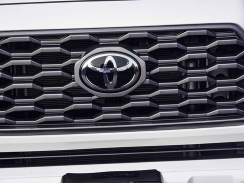 Certified 2022 Toyota Tacoma TRD Sport image 13