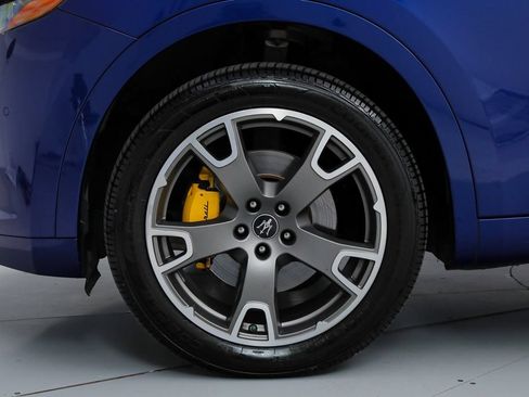Certified 2023 Maserati Levante GT AWD/4WD image 20