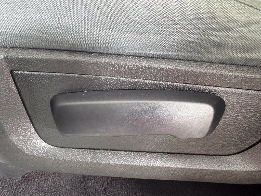 Used 2018 RAM 1500 Express AWD/4WD image 14