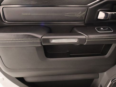 Used 2024 RAM 2500 Limited image 17