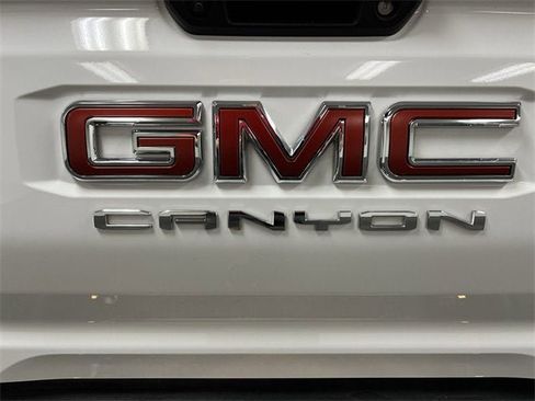 Certified 2024 GMC Canyon AT4 image 31