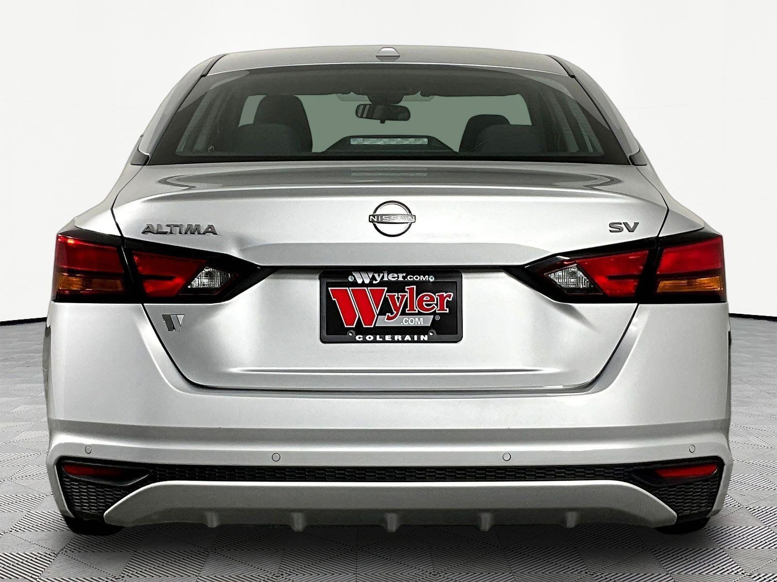Certified 2024 Nissan Altima 2.5 SV FWD image 5